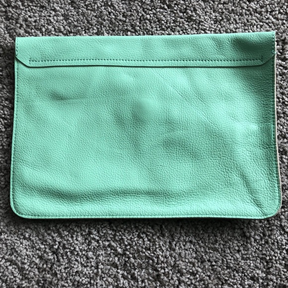 Gap 100% Leather Envelope Clutch - Picture 5 of 5